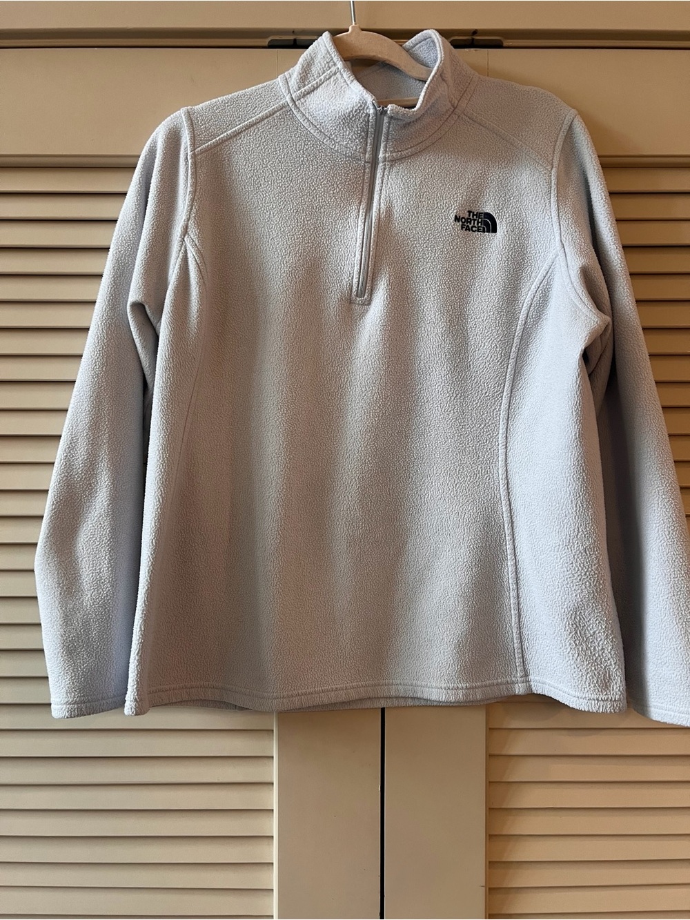 The North Face Men's Light Gray Half-Zip Fleece Pullover - Picture 2 of 9
